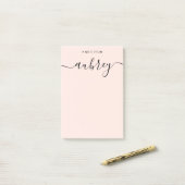 Girly Monogram Calligraphy Blush Pink Post-it Klebezettel (Auf Schreibtisch)