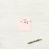 Girly Monogram Calligraphy Blush Pink Post-it Klebezettel (Auf Schreibtisch)
