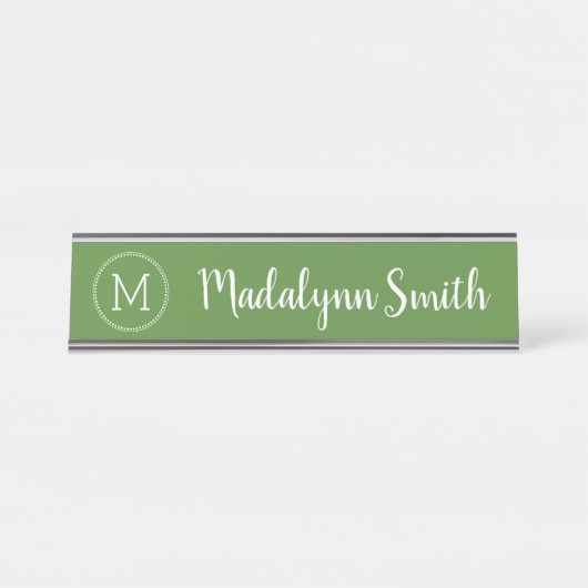 Girly Monogram Kelly Green und Calligrafy Name Schreibtischnamensplakette (Vorderseite )
