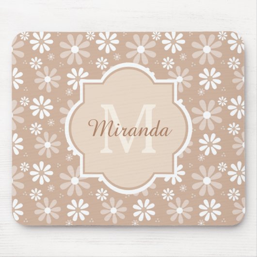Girly Monogram Niedlich Tan Daisy Blume und Name Mousepad (Vorne)