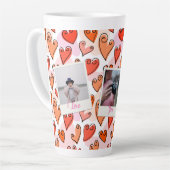 Girly Orange Hearts Niedlich Romantisches Valentin Milchtasse (Linke Ecke)