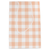 Girly Pastel Peach Gingham Kariert Mittlere Geschenktüte (Vorderseite)