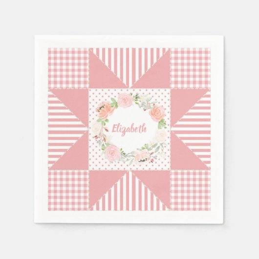 Girly Pink Abend Star Quilt Rose Wreath und Name Serviette (Vorderseite)