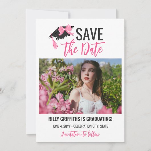 Girly Pink Bow & Cap Abschluss Save The Date (Vorderseite)