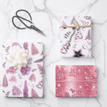 Girly Pink Christmas Chic Trees Geschenkpapier Set<br><div class="desc">Ein Urlaubspapier mit Weihnachtselementen,  das diese Urlaubssaison noch schöner macht! Dieses Design ist voll von Xmas Pink Trees Illustrationen. Sie haben drei Artikel zur Auswahl,  und alle drei arbeiten gut zusammen.</div>