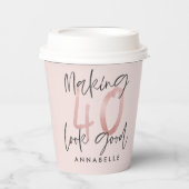 Girly pink Glitzer Moderner, stilvoller 40. Geburt Pappbecher (Vorderseite)