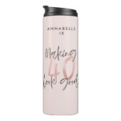 Girly pink Glitzer Moderner, stilvoller 40. Geburt Thermosbecher (Nach rechts gedreht)