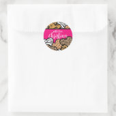 Girly Pink Playful Animal Print Herz Name Runder Aufkleber (Tasche)