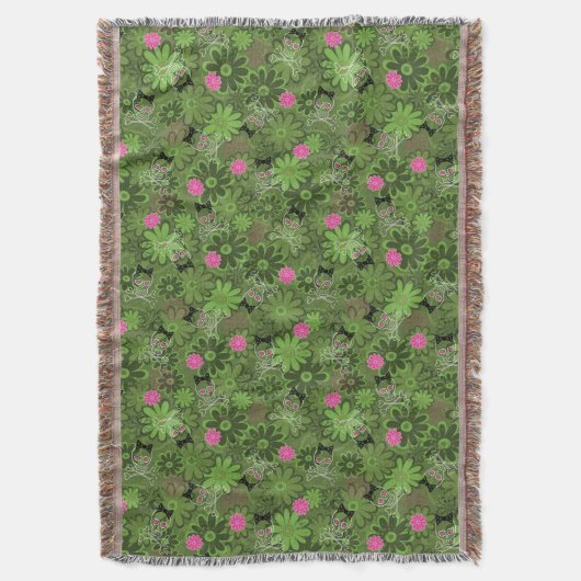 Girly Punkschädel auf Blumen-Camouflagehintergrund Decke (Vorderseite Vertikal)