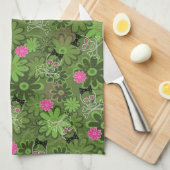 Girly Punkschädel auf Blumen-Camouflagehintergrund Geschirrtuch (Viertel Falte)