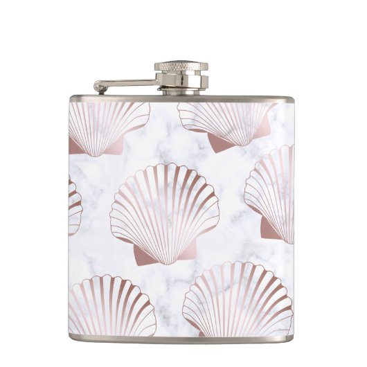 Girly Rosengoldseashellmuster u. weißer Marmor Flachmann (Vorderseite)