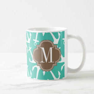 Girly Seeanker-Türkisbraun personifiziert Kaffeetasse