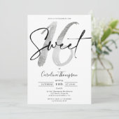 Girly Silber Randskript Foto Sweet 16 Einladung (Stehend Vorderseite)