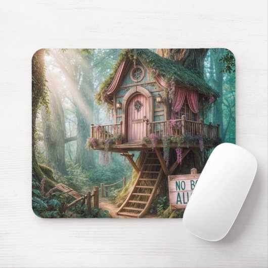 Girly Treehouse mit sonnigen Zeichen im Wald Mousepad (Mit Mouse)
