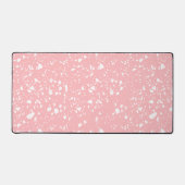Giro Pastel Pink Abstrakt Terrazzo Muster Schreibtischunterlage (Vorderseite)
