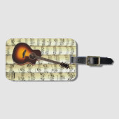 Gitarre auf Notenblättern ~ Gepäckanhänger (Vorderseite (Horizontal))