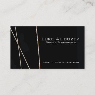 Gitarre reiht Musiker-Karte auf Visitenkarte