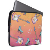 Gitarren und Roller-Skate von Natasha Us Laptopschutzhülle (Vorne Rechts)