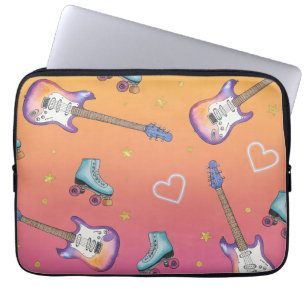 Gitarren und Roller-Skate von Natasha Us Laptopschutzhülle