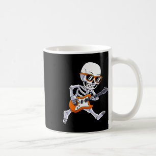 Gitarrenrock und -amp spielen; Jungs spielen Kaffeetasse