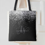 Glam Black Silver Glitzer Monogram Name Tasche<br><div class="desc">Glam Black Silver Glitzer Elegante Monogram Tote Bag. Dieses schicke Tote-Design mit elegantem silberfarbenem Glitzer auf schwarzem Hintergrund ist einfach zu personalisieren. Das Design enthält Ihr handgeschriebenes Skriptmonogramm mit hübschen Wirbel und Ihrem Namen.</div>