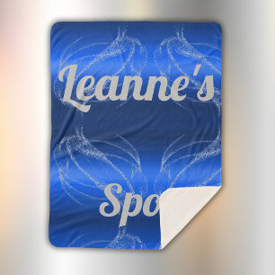 Glam Brushed Metal und Glitzer Blue Monogram Sherpadecke