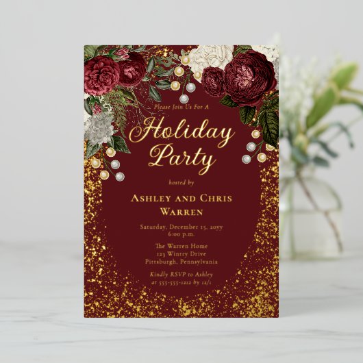 Glam Burgundy Rose Floral Weihnachtsfeier Folieneinladung (Stehend vorne)