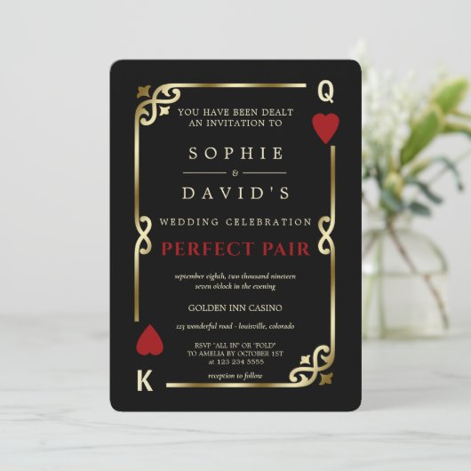 Glam Casino Las Vegas Perfect Pair Poker Wedding Einladung (Stehend Vorderseite)