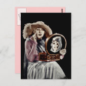 Glam Gal sieht Mirror an Postkarte (Vorne/Hinten)