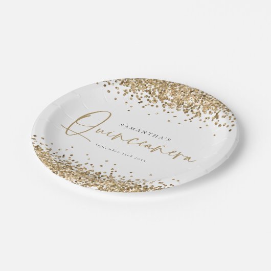 Glam Gold Glitzer Name Datum Quinceañera 15. Party Pappteller (Schrägansicht)