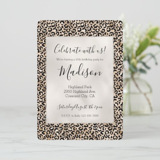 Glam Gold Leopard Print Einladung (Stehend Vorderseite)