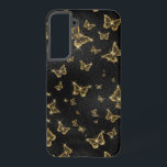 Glam Gold und schwarze Schmetterlinge Muster Samsung Galaxy Hülle<br><div class="desc">Glam Schwarz und Gold Schmetterlinge in einem nahtlosen Muster. Modernes Luxus-Design mit weißen Glitzern.</div>