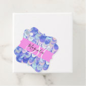 Glam Iridescent Blue Mermaid Scales Name Monogram Geschenkanhänger (Beispiel)