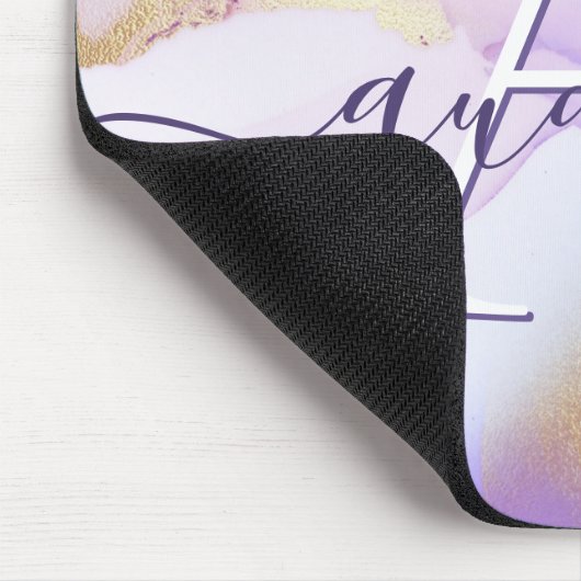 Glam Lilac Gold Abstrakt Paint Elegant Monogram Mousepad (Ecke)