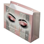Glam Pink Glitzer Eyelashes Monogramm Große Geschenktüte (Vorderseite Schrägansicht)
