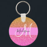 Glam Pink & Gold Glitzer Sparkle Gradient Monogram Schlüsselanhänger<br><div class="desc">Glitzer-Glitzern mit mittlerem Farbverlauf monogramm Name und Schlüsselanhänger. Individuelle Name und Monogramm sind in einem handgeschriebenen,  eleganten Skript mit rosa Hintergrund geschrieben. Ein perfektes Geburtstag- oder Weihnachtsgeschenk!</div>