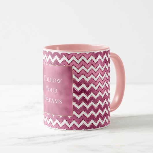Glam Pink White Zigzag Streifen Tasse (VorderseiteRechts)