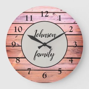 Glam Pink Wood Family Name Große Wanduhr