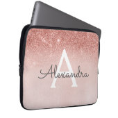 Glam Rose Gold Glitzer und Sparkle Monogramm Laptopschutzhülle (Vorne Rechts)