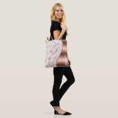 Glam Rose Gold Weißer Marmor Metallic Name Tasche (Am Model)