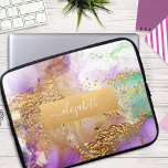 Glam schick Aquarellmarmor Gold lila Aqua-Grün Laptopschutzhülle<br><div class="desc">Ein funkelnd, Imitat goldfarbenes Band mit dem Namen der Schrift-Typografie überlagert einen reichen, goldfarbenen, lila, aqua-blauen und weißen Aquarellfarben-Hintergrund auf diesem eleganten, trendigen, gürteligen individuelle Name-Notebook. Macht jedes Mal, wenn ihr es benutzt, eine lustige und stilvolle Aussage. Dieser Laptop-Ärmel ist in drei Größen erhältlich: 15 Zoll, 13 Zoll und 10...</div>