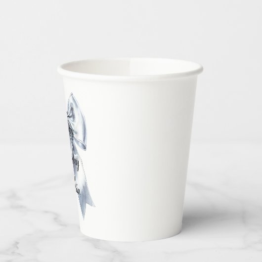 Glam Silver Bow Birthday Pappbecher (Links)