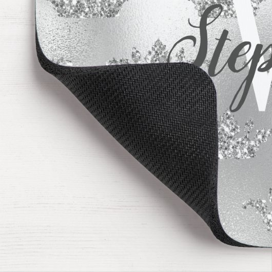 Glam Silver Foil Glitzer Crown Pattern Monogram Mousepad (Ecke)