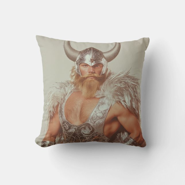 Glam Viking Throw Kissen (Vorderseite)