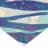 Glamour Holographic Glitzer Blue Zebra Stripes Tischdecke (Schrägansicht)