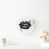 Glamour-Lippen-Abbildung in Schwarzweiß Runde Wanduhr (Zuhause)