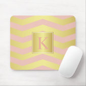 Glamour Pink und Gold Chevronen mit Monogramm Mousepad (Mit Mouse)