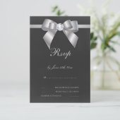 Glamour Silver Bow & Ribbon RSVP Karte (Stehend Vorderseite)