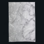 Glamour Silver Glitzer White Marble Ombre Geschirrtuch<br><div class="desc">Dieses elegante und glamouröse Design ist perfekt für die trendige und stilvolle Frau. Es zeigt ein Imitat, das funkelnd silberne Glitzer-Sequenz und weiß mit schwarzem Marmorstein Muster ombre Farbverlauf gedruckt. Es ist modern, mädchenhaft, hübsch und cool. ***WICHTIGE HINWEIS FÜR DESIGN: Für individuelle Designanfragen, wie z.B. passende Produktanfragen, Farbänderungen, Platzierungsänderungen oder...</div>