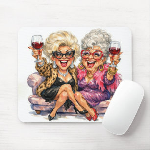 Glamouröse alte Damen mit Wein Mousepad